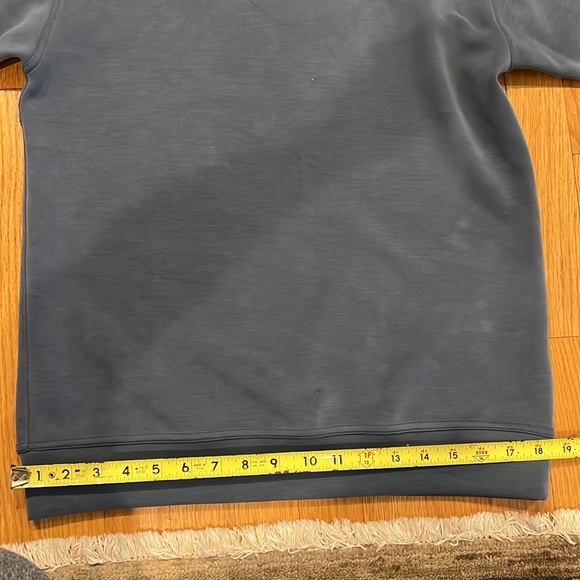 Lululemon crew size medium blue-gray - Picture 9 of 9